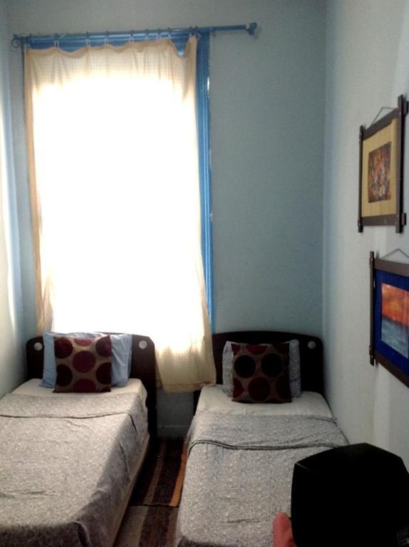 Deniz Pansiyon İzmir Oda fotoğraf