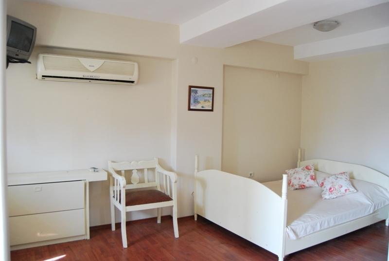 Deniz Pansiyon İzmir Oda fotoğraf